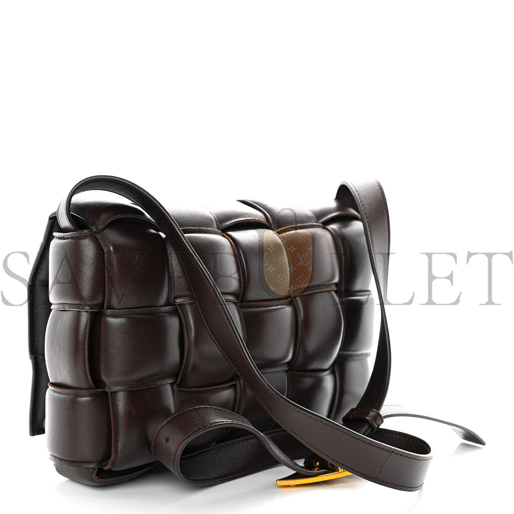 BOTTEGA VENETA NAPPA MAXI INTRECCIO PADDED CASSETTE CROSSBODY BAG FONDANT (26*18*8cm)