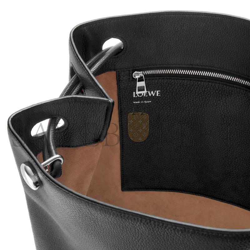 LOEWE PEBBLE HOBO IN SUPPLE GRAINED CALFSKIN BANBPTMX01 (27.5*40*11.5cm)
