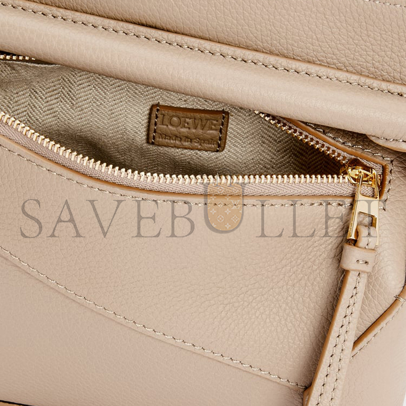 LOEWE MINI PUZZLE EDGE BAG IN SOFT GRAINED CALFSKIN A510P60X30-2150 (18*12.5*8cm)